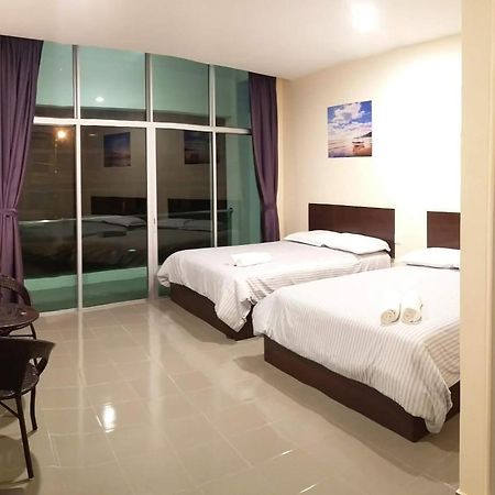 Hotel Pangkor Sj Pekan Pangkor Exteriör bild