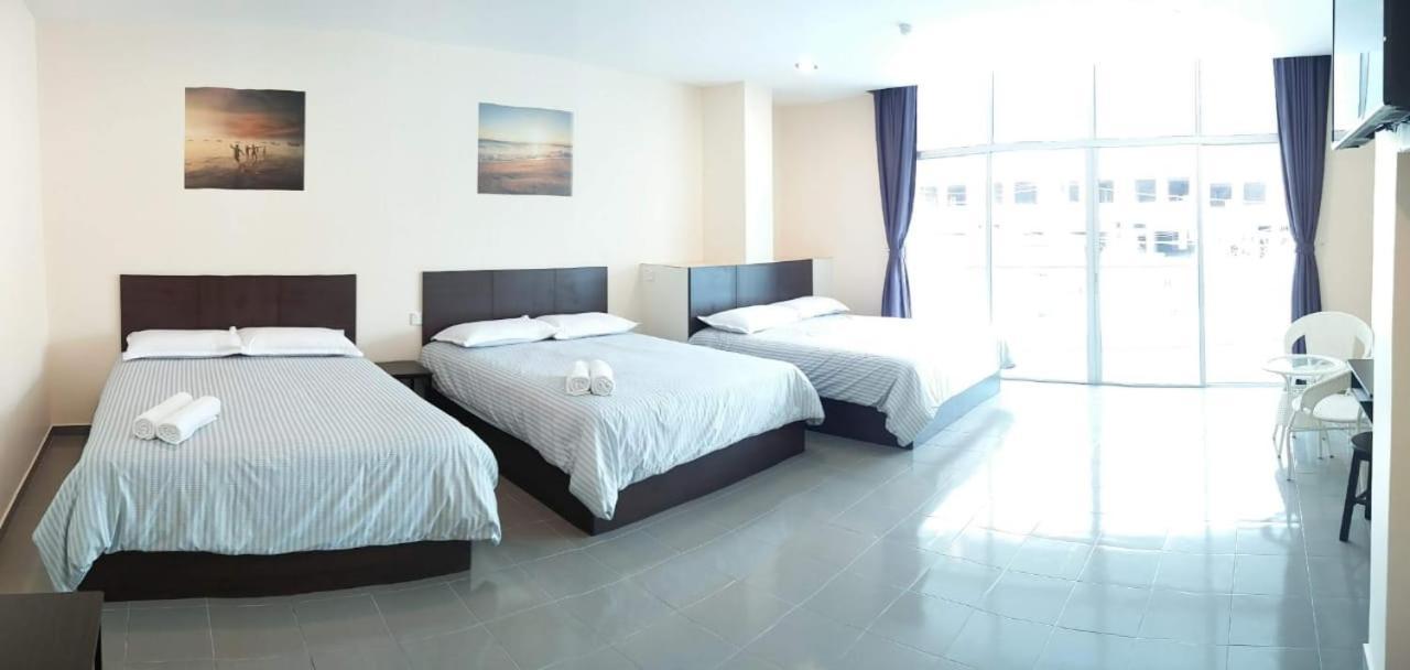 Hotel Pangkor Sj Pekan Pangkor Exteriör bild