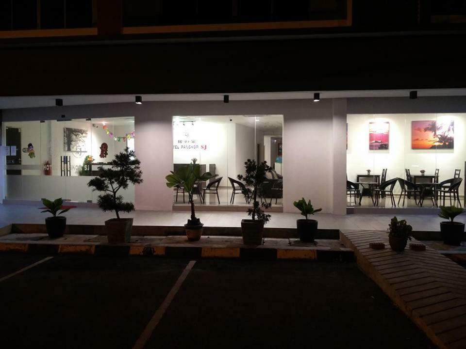 Hotel Pangkor Sj Pekan Pangkor Exteriör bild